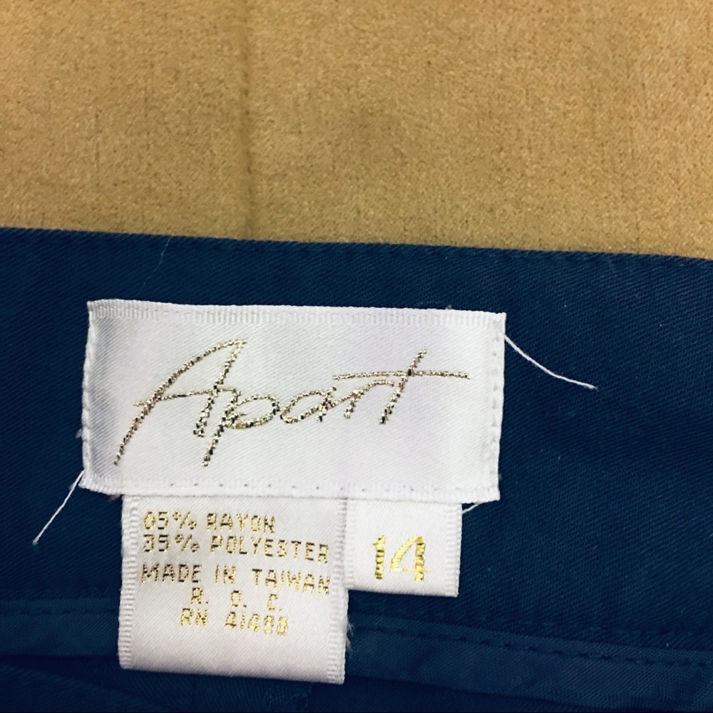 Suit - Picture 6 of 8
